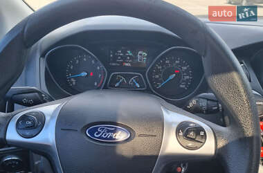 Хэтчбек Ford Focus 2014 в 