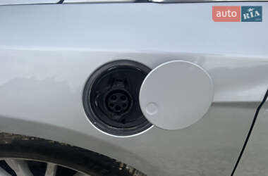 Хэтчбек Ford Focus 2011 в 