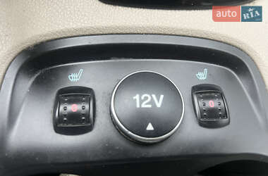Хэтчбек Ford Focus 2011 в 