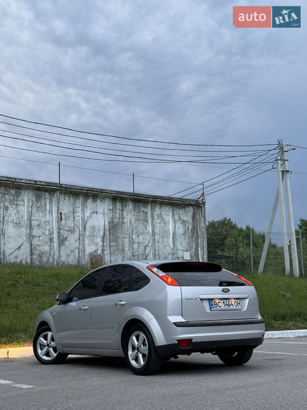 Хэтчбек Ford Focus 2005 в Львове
