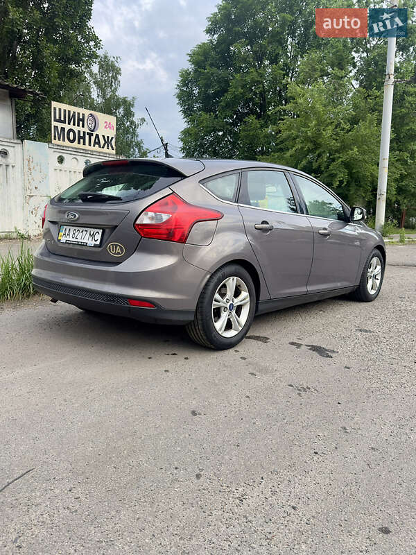 Хэтчбек Ford Focus 2012 в Киеве