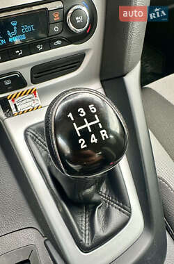 Хэтчбек Ford Focus 2012 в 