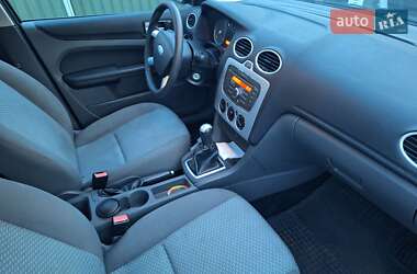Хэтчбек Ford Focus 2007 в 