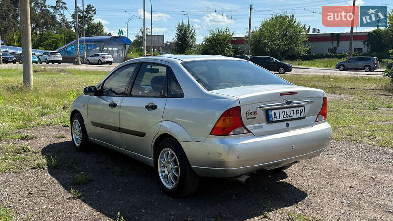Седан Ford Focus 2001 в Києві