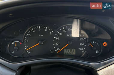Седан Ford Focus 2001 в 