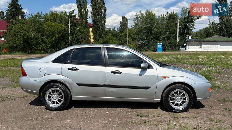 Седан Ford Focus 2001 в Києві