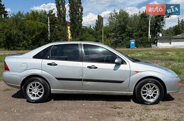 Седан Ford Focus 2001 в 