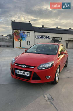 Хетчбек Ford Focus 2013 в 