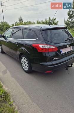Универсал Ford Focus 2011 в 