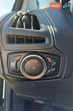 Седан Ford Focus 2013 в 