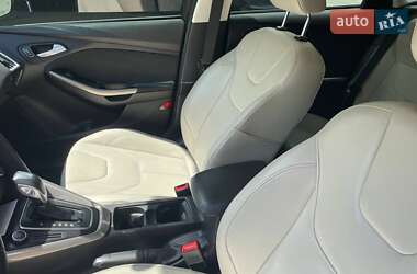 Хэтчбек Ford Focus 2015 в 