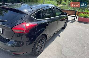 Хэтчбек Ford Focus 2015 в 