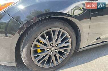Хэтчбек Ford Focus 2015 в 