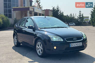 Хэтчбек Ford Focus 2006 в 