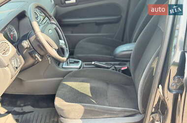 Хэтчбек Ford Focus 2006 в 