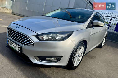 Седан Ford Focus 2015 в 