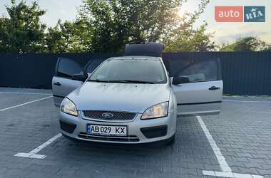 Хэтчбек Ford Focus 2007 в 