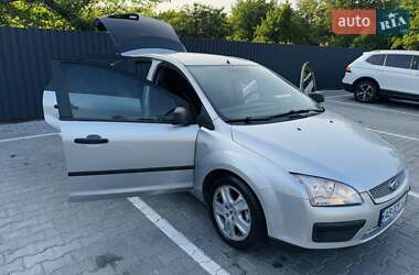 Хэтчбек Ford Focus 2007 в 