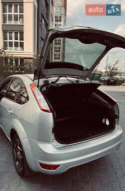 Хэтчбек Ford Focus 2008 в 