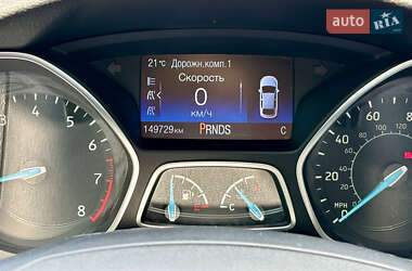 Хэтчбек Ford Focus 2015 в 
