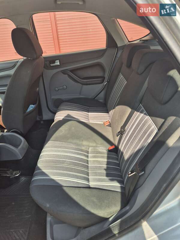 Хетчбек Ford Focus 2008 в Гайсину