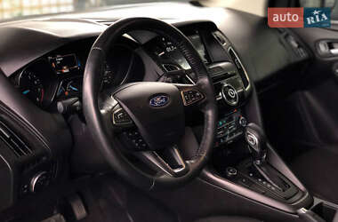 Седан Ford Focus 2016 в 