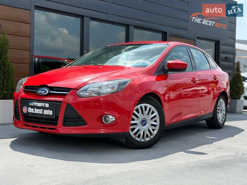 Седан Ford Focus 2011 в 