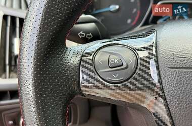 Седан Ford Focus 2011 в 