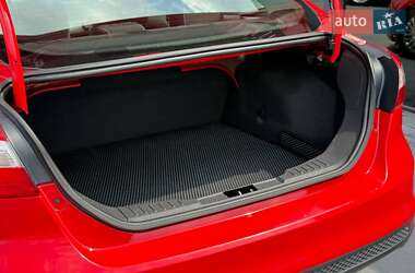 Седан Ford Focus 2011 в 