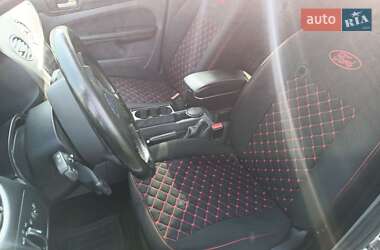 Хэтчбек Ford Focus 2009 в 
