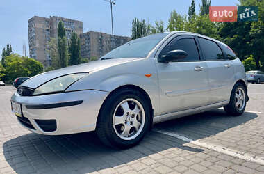 Хэтчбек Ford Focus 2002 в 