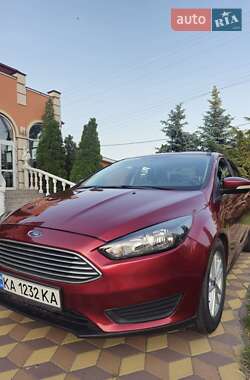 Седан Ford Focus 2015 в 