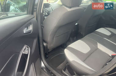 Хэтчбек Ford Focus 2014 в 