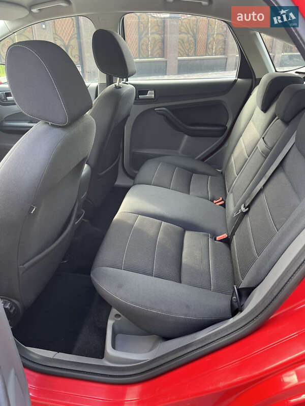 Хэтчбек Ford Focus 2009 в Звягеле