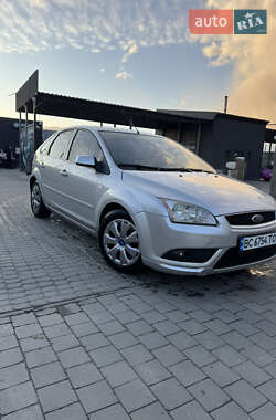 Хэтчбек Ford Focus 2007 в 