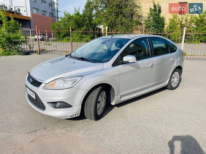 Хэтчбек Ford Focus 2008 в Киеве