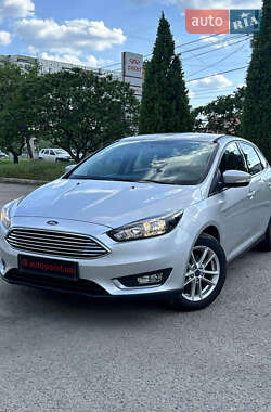 Седан Ford Focus 2016 в 