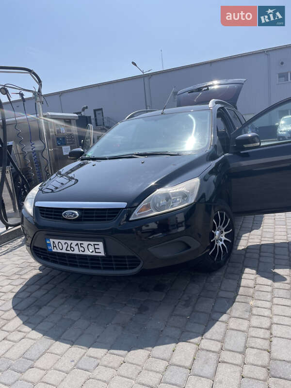 Універсал Ford Focus 2010 в Мукачевому