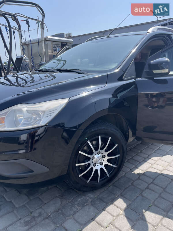 Універсал Ford Focus 2010 в Мукачевому