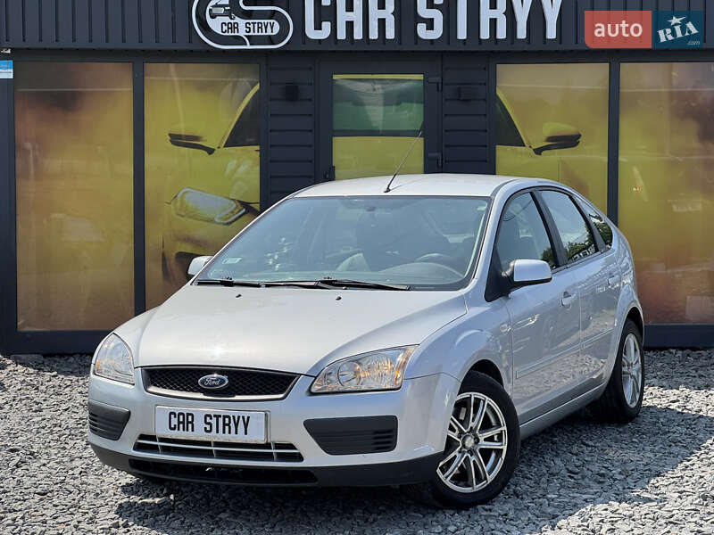 Хэтчбек Ford Focus 2007 в 
