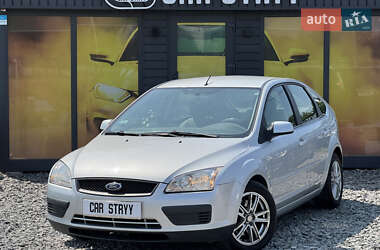 Хэтчбек Ford Focus 2007 в 