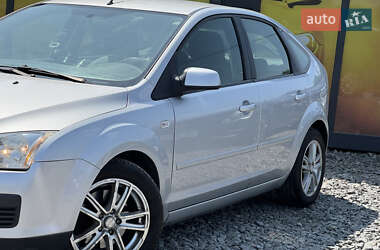 Хэтчбек Ford Focus 2007 в 