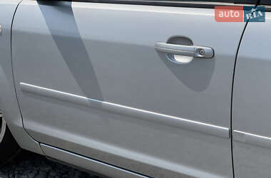 Хэтчбек Ford Focus 2007 в 