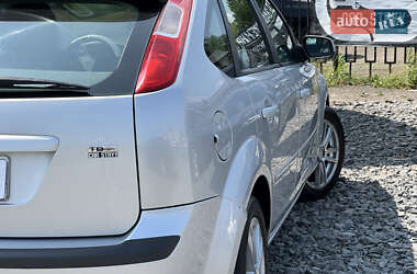 Хэтчбек Ford Focus 2007 в 