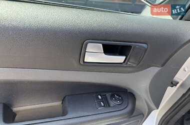 Хэтчбек Ford Focus 2007 в 