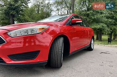 Седан Ford Focus 2015 в 