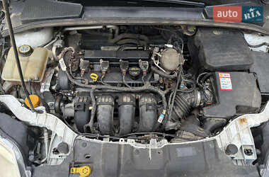 Хэтчбек Ford Focus 2013 в 