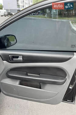 Седан Ford Focus 2008 в 