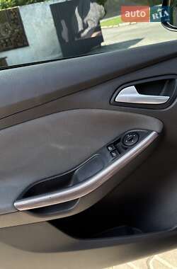 Универсал Ford Focus 2012 в 