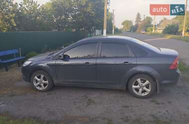 Седан Ford Focus 2010 в 